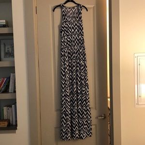 Lilly Pulitzer navy and white maxi dress